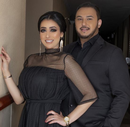 المطربة السعودية سمرين تعلن انفصالها عن زوجها إبراهيم الدواليبي