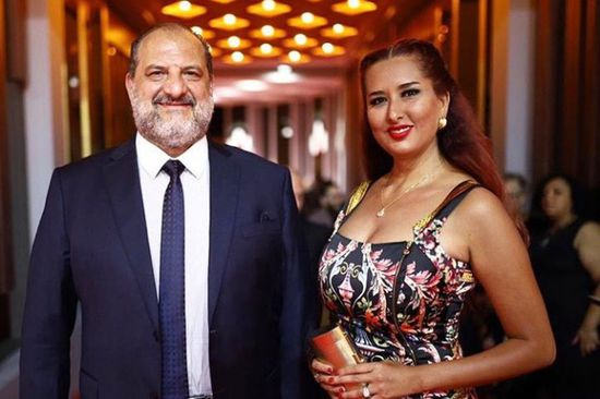 بعد إصابتها بكورونا.. زوجة خالد الصاوي تطمئن الجمهور على صحته (فيديو)