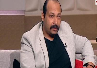 محمد ثروت يعلن وفاة والدة زوجته