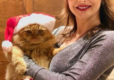 نور تهنئ جمهورها باحتفالات الكريسماس