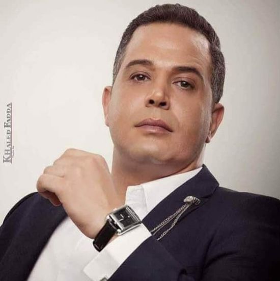 فتاة خارج الوسط الفني.. مصطفى درويش يعلن عن خطبته (فيديو)