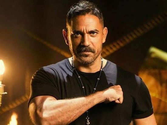 أول تعليق لـ أمير كرارة بعد شائعة إصابته بكورونا