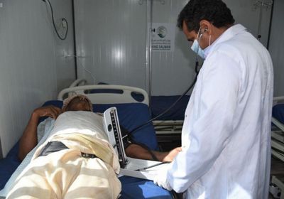 علاج مئات المرضى بعيادات "سلمان للإغاثة" في عبس