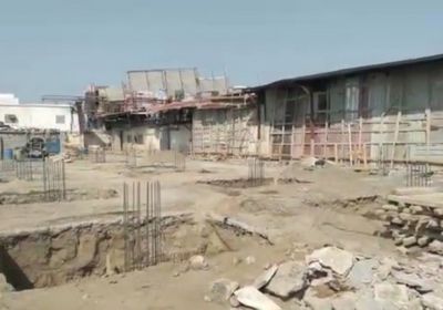 5 مصابين في قصف حوثي على "أخوان ثابت" بالحديدة