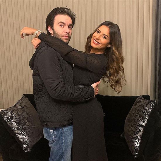 ريهام أيمن توجه رسالة لزوجها شريف رمزي بعد إصابته بفيروس كورونا 