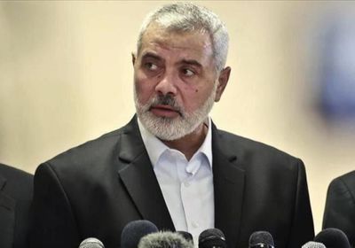 كاتب سعودي يُحرج إسماعيل هنية بتساؤل ناري (تفاصيل)