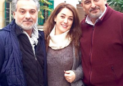 "حجم الألم والخسارة لا يقاس بكلمات".. كندة علوش تنعي حاتم علي