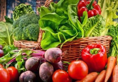 استقرار أسعار الخضروات والفواكه بأسواق العاصمة عدن