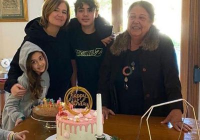 بصحبة أسرتها.. هنا شيحة تحتفل بعيد ميلادها للمرة الثانية (صور)