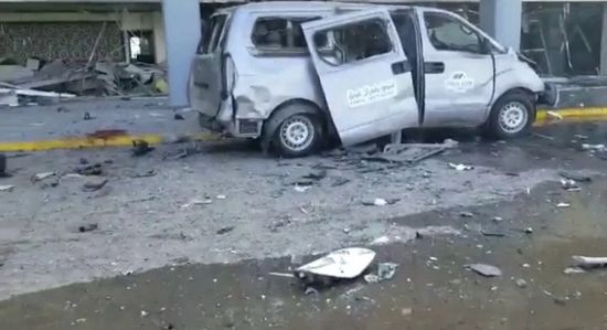 فيديو.. المشاهد الأولى لانفجارات مطار العاصمة عدن