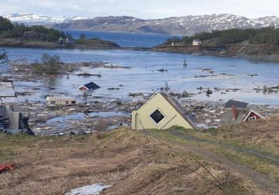 إصابة 10 أشخاص في انهيار أرضي بالنرويج