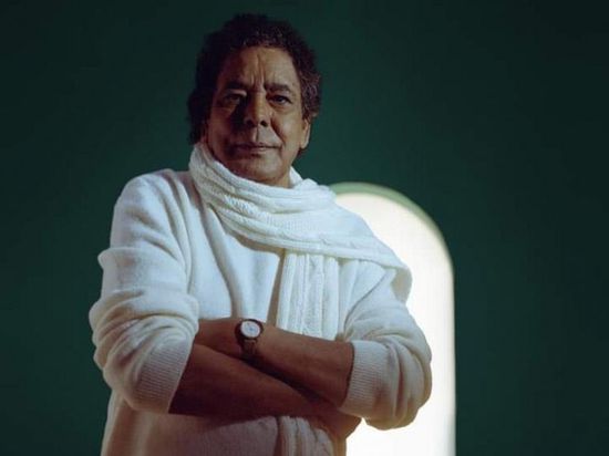 محمد منير يطرح "باب الجمال" على يوتيوب (فيديو)