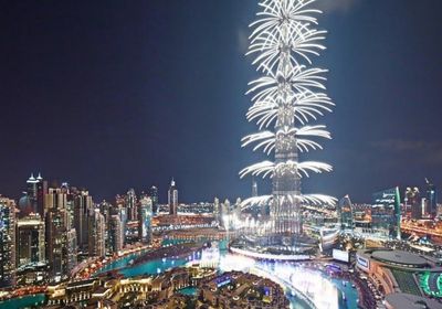 هكذا احتفلت الإمارات بالدقائق الأولى من العام الجديد 2021