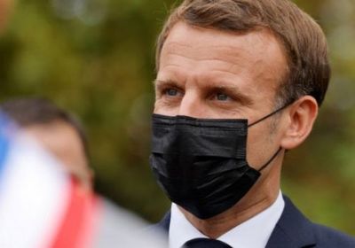ماكرون يتوقع استمرار كورونا لبضعة أشهر