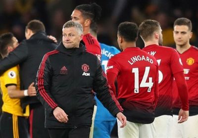 مان يونايتد ضد أستون فيلا.. مواعيد مباريات الجمعة