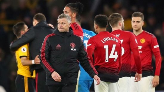 مان يونايتد ضد أستون فيلا.. مواعيد مباريات الجمعة