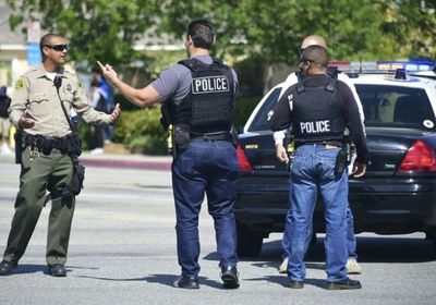  الشرطة الأمريكية تعتقل صيدلي أتلف مئات الجرعات من لقاح كورونا متعمدًا