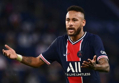 نيمار ينفي شائعات إقامته حفلا ضخما لتوديع 2020