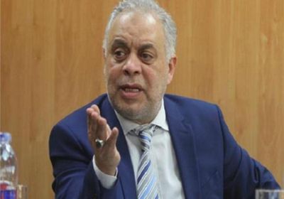 "يا من علمتنا".. أشرف زكي يودع الراحل وحيد حامد