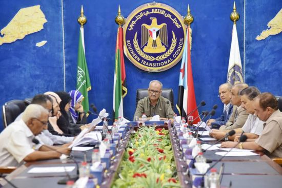 "هيئة رئاسة الانتقالي" تطالب التحالف بتأمين أجواء عدن