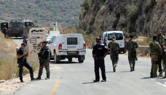  إسرائيل تعتقل 15 فلسطينيًا بزعم إصابة مستوطنة قرب رام الله