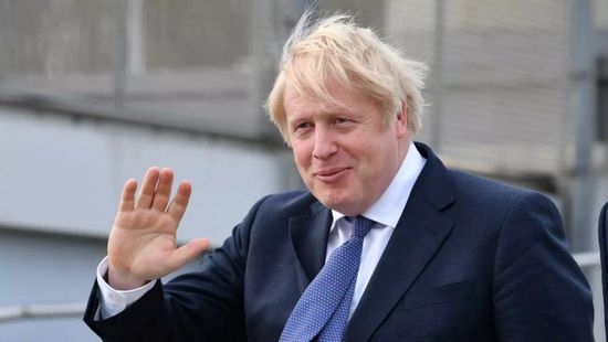 رئيس الوزراء البريطاني: تعليمات بتشديد إجراءات الإغلاق قريبا