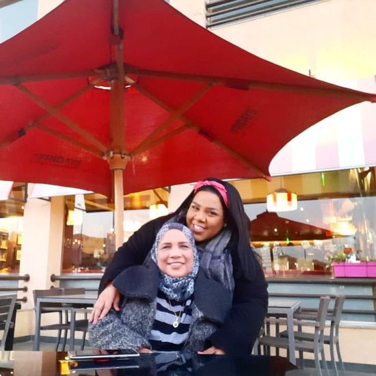 شيماء سيف تحتفل بعيد ميلاد والدتها