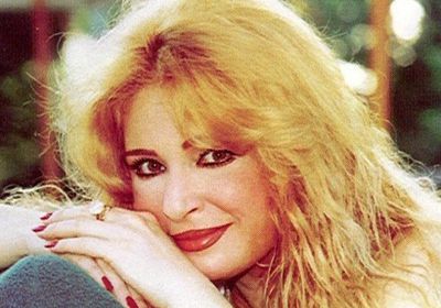 نيللي تدعو لـ يسرا بعد إصابتها بكورونا (فيديو)