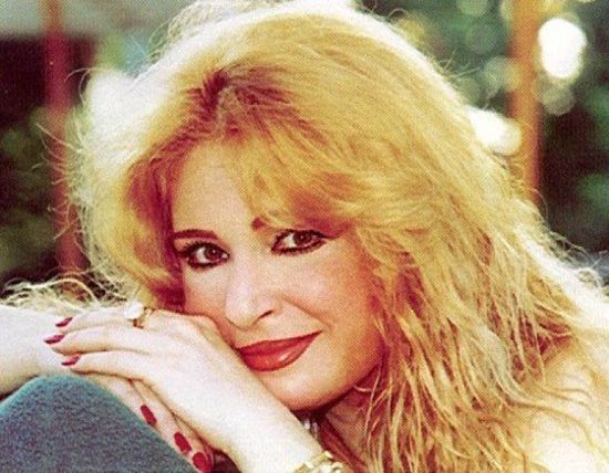 نيللي تدعو لـ يسرا بعد إصابتها بكورونا (فيديو)