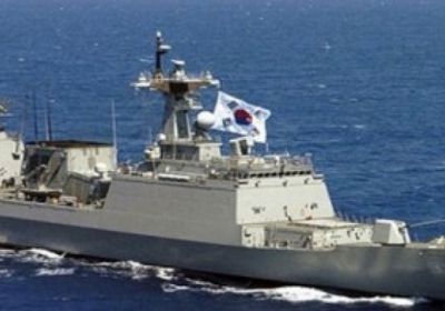 مدمرة كورية جنوبية تصل إلى مضيق هرمز لمتابعة استيلاء إيران على سفينتها
