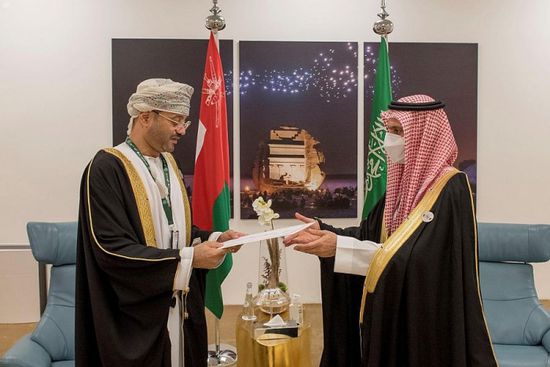 سلطان عمان يبعث برسالة خطية إلى العاهل السعودي