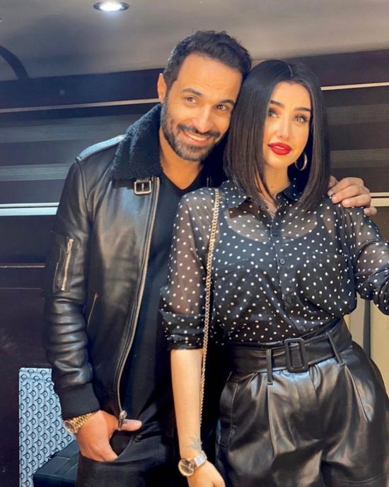 أحمد فهمي يحتفل بعيد ميلاد زوجته هنا الزاهد