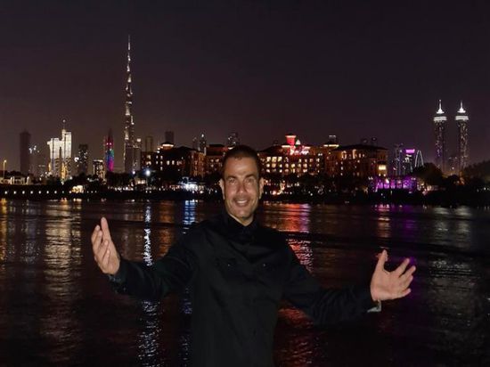 عمرو دياب يحصد لقب أفضل ألبوم غنائي لعام 2020