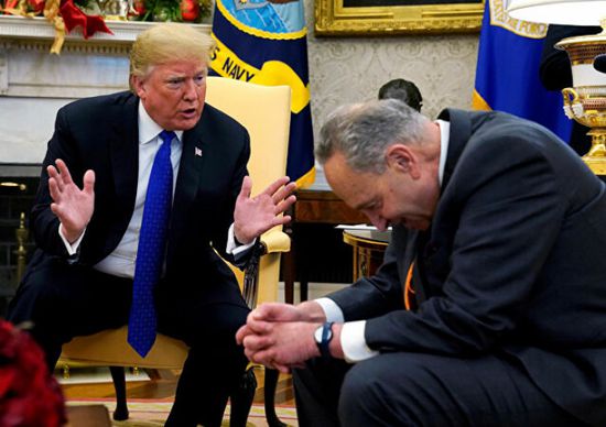 تشاك شومر: هجوم الأربعاء تحريض من ترامب