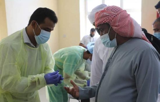 مستشفى خليفة يفحص القادمين إلى سقطرى لكشف مصابي بكورونا