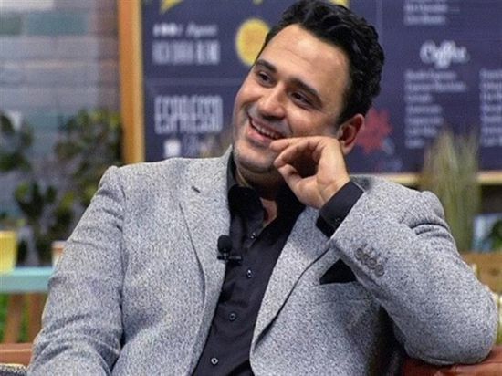 أكرم حسني يوجه رسالة لفريق عمل مسلسل "اللعبة 2"