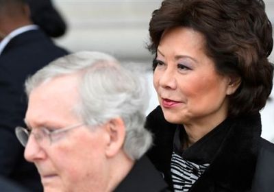 &rlm;استقالة وزيرة النقل الأميركية من منصبها على خلفية أحداث الكونغرس