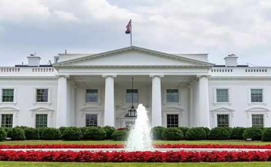 البيت الأبيض يقيل مستشارًا بالخارجية مختصًا بالشأن الإيراني