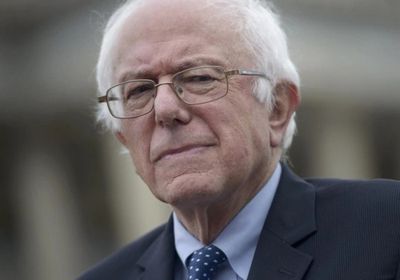 ساندرز مطالبا بعزل ترامب: لا يمكن أن يقود رئيسًا تمردًا