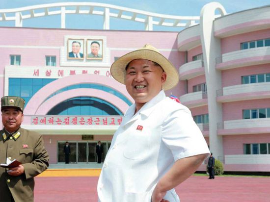 كيم: كوريا الشمالية أكملت خططتها للتزوّد بغواصة نووية