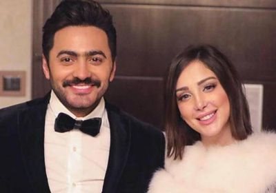 تامر حسني يرقص مع زوجته بسمة بوسيل على أنغام bella ciao (فيديو)