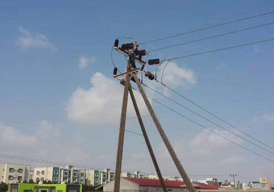 انطلاق أعمال صيانة بأحد خطوط كهرباء العاصمة (صور)