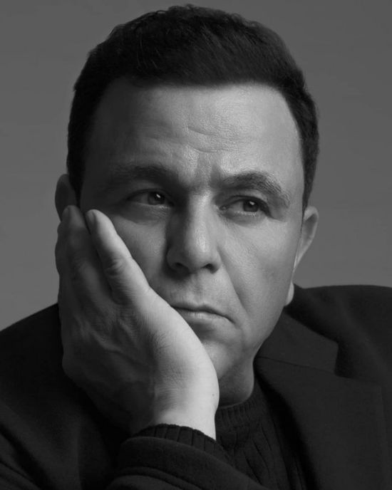 محمد فؤاد يروج لأغنيته الأولى في عام 2021