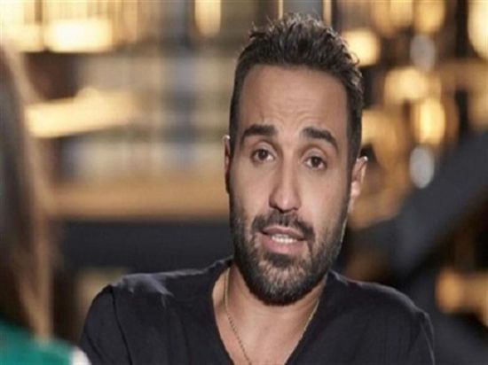 أحمد فهمي يقدم واجب العزاء لـ حسن الرداد في وفاة والدته