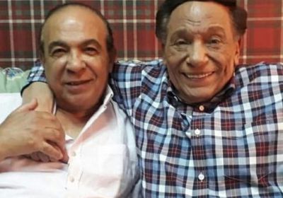 عادل إمام ينعي الراحل هادي الجيار بتلك الكلمات