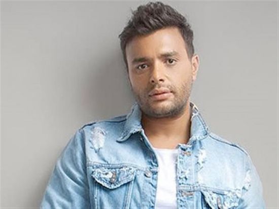 "أغنية الأزمة".. رامي صبري يغني "شكرًا" لـ عمرو دياب بتوزيع جديد 