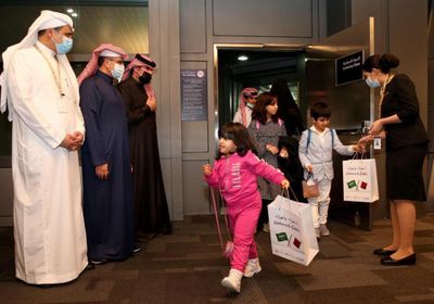 لأول مرة وصول طائرة ركاب سعودية إلى قطر منذ 3 سنوات