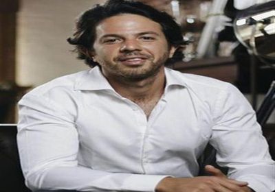 فنان مصري يتعرض لموقف محرج بسبب لون بشرته (فيديو)