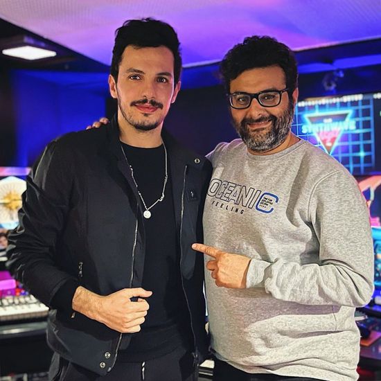 أحمد إبراهيم يقتحم مجال الغناء (تفاصيل)