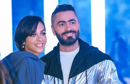 تامر حسني ينشر صور كواليس كليب كأس العالم لكرة اليد